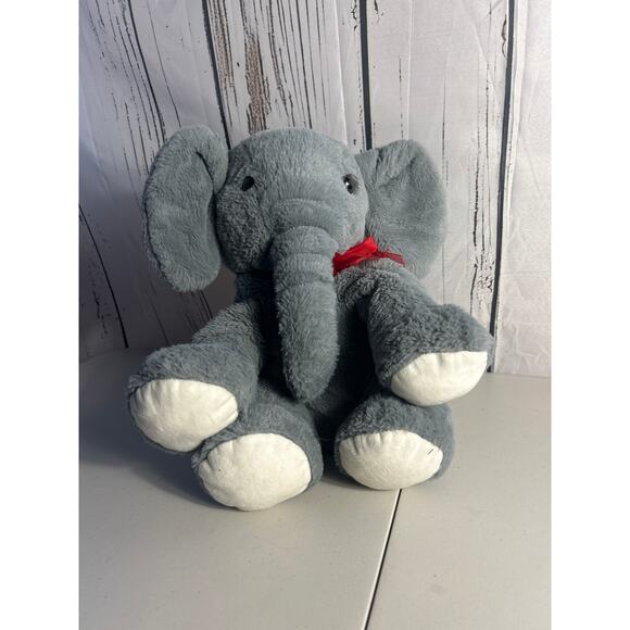 Elephant - Picture 1 of 3